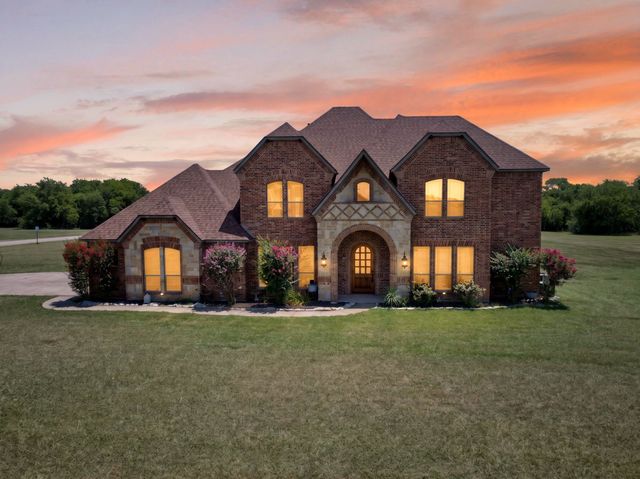 1132 Shadow Lakes Drive, Wills Point, TX 75169