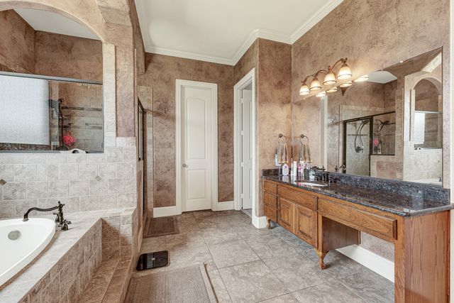 1132 Shadow Lakes Drive, Wills Point, TX 75169