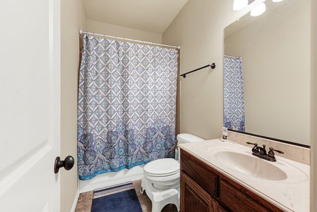 1132 Shadow Lakes Drive, Wills Point, TX 75169