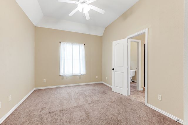 1132 Shadow Lakes Drive, Wills Point, TX 75169