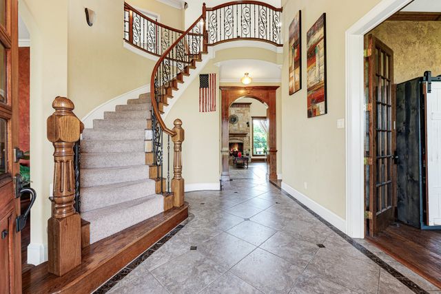 1132 Shadow Lakes Drive, Wills Point, TX 75169