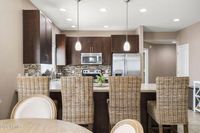 5450 E DEER VALLEY Drive 1193, Phoenix, AZ 85054