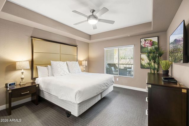 5450 E DEER VALLEY Drive 1193, Phoenix, AZ 85054