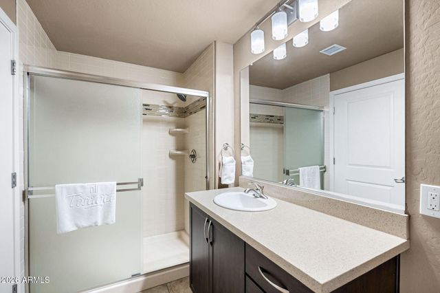 5450 E DEER VALLEY Drive 1193, Phoenix, AZ 85054