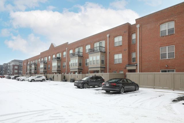 960 Perry Street, 207, Columbus, OH 43215