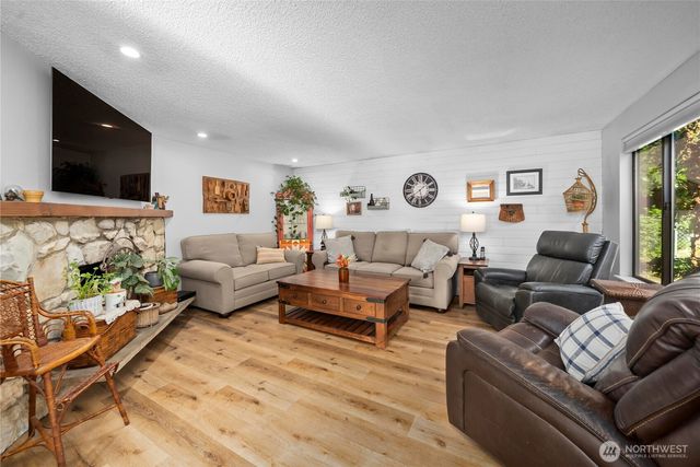 10701 125th Street E, Puyallup, WA 98374