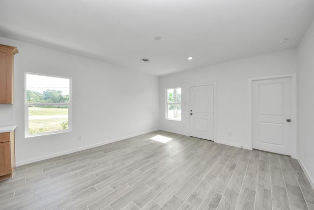 211 19th Street, Hempstead, TX 77445
