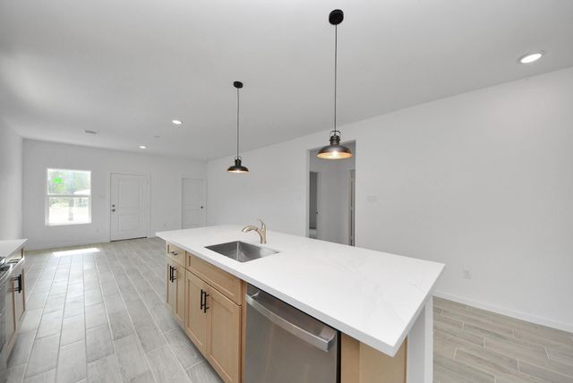 211 19th Street, Hempstead, TX 77445