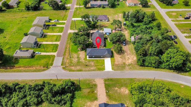 211 19th Street, Hempstead, TX 77445
