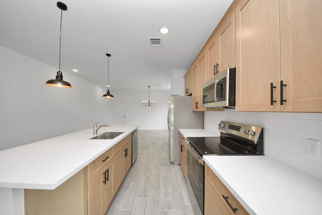 211 19th Street, Hempstead, TX 77445