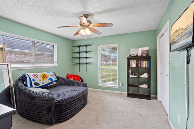 2712 Perry Lane, Alvin, TX 77511