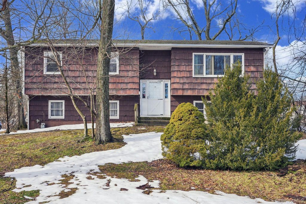 19 Sheridan Avenue, Congers, NY 10920