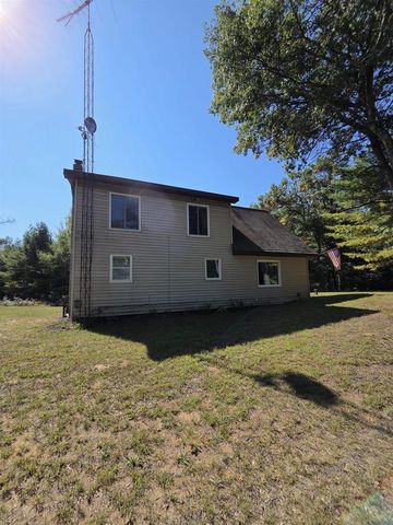 N10280 DEER LAKE ROAD, Crivitz, WI 54114