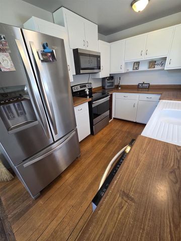 N10280 DEER LAKE ROAD, Crivitz, WI 54114