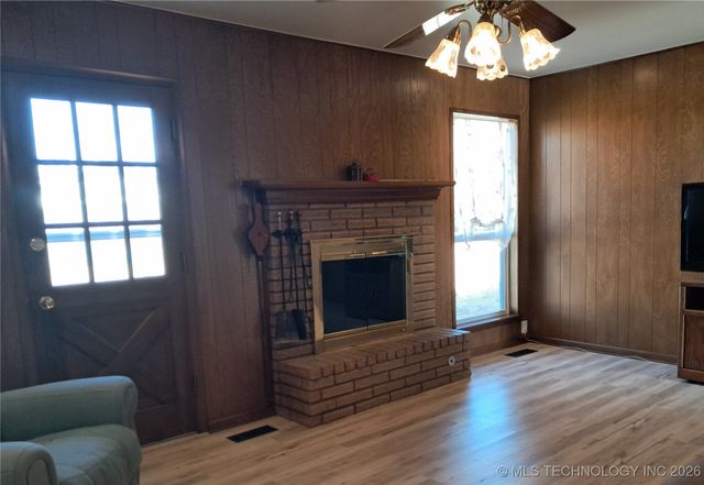 5837 E 62nd Place, Tulsa, OK 74136