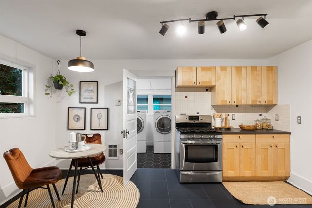 2128 S Ainsworth Avenue, Tacoma, WA 98405