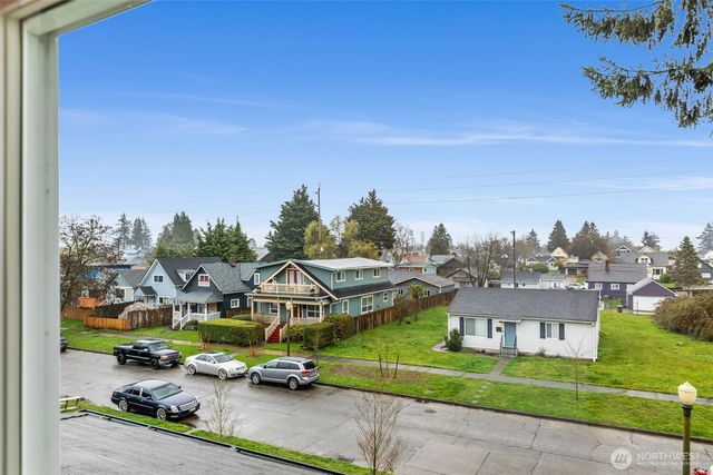 2128 S Ainsworth Avenue, Tacoma, WA 98405