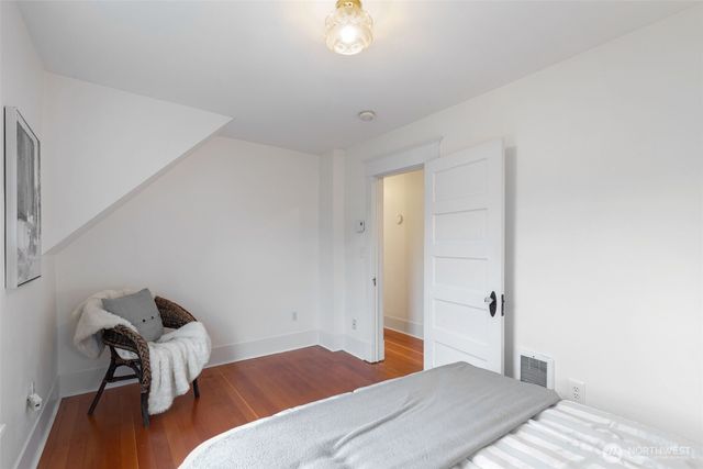 2128 S Ainsworth Avenue, Tacoma, WA 98405