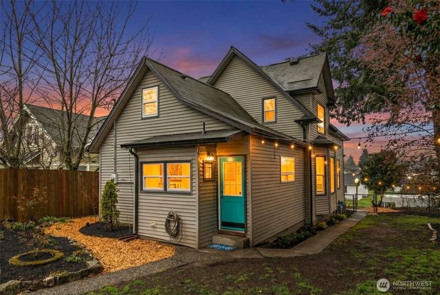 2128 S Ainsworth Avenue, Tacoma, WA 98405