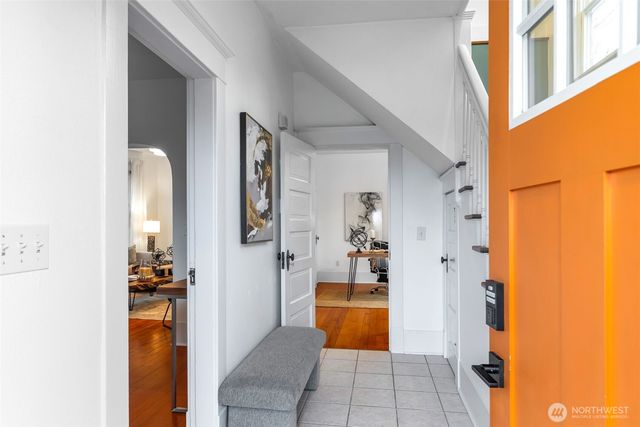 2128 S Ainsworth Avenue, Tacoma, WA 98405