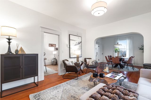 2128 S Ainsworth Avenue, Tacoma, WA 98405