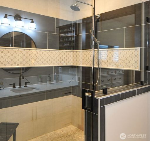 613 S Perry Avenue, East Wenatchee, WA 98802