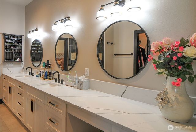 613 S Perry Avenue, East Wenatchee, WA 98802