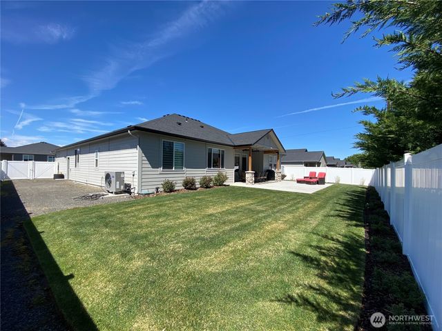 613 S Perry Avenue, East Wenatchee, WA 98802