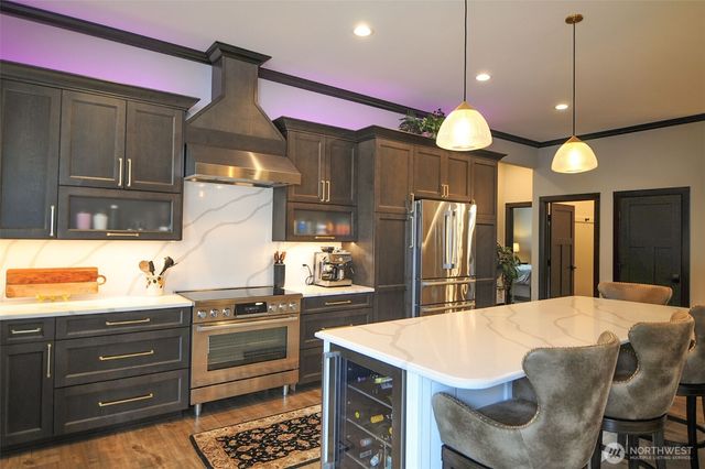 613 S Perry Avenue, East Wenatchee, WA 98802