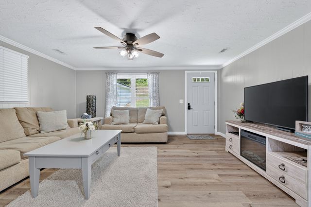 756 Shasteen Hollow Rd, Lynchburg, TN 37352