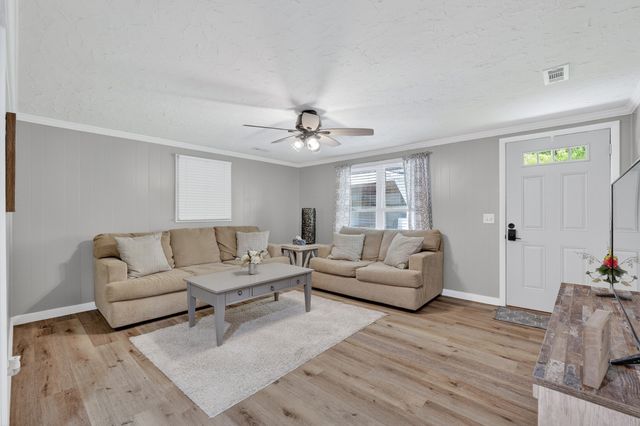 756 Shasteen Hollow Rd, Lynchburg, TN 37352