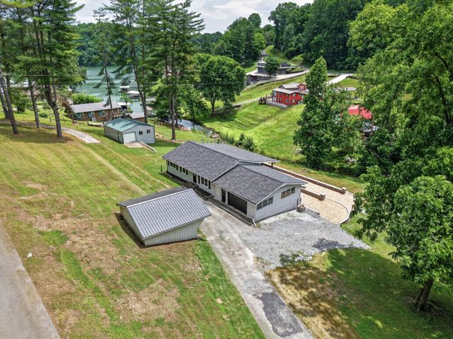 756 Shasteen Hollow Rd, Lynchburg, TN 37352
