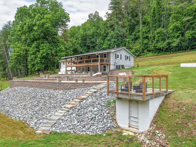 756 Shasteen Hollow Rd, Lynchburg, TN 37352