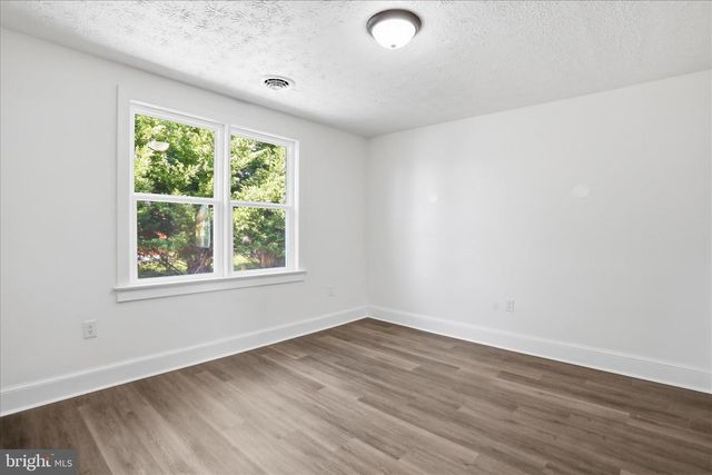 220 MANASSAS AVE, Front Royal, VA 22630