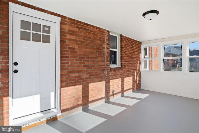 220 MANASSAS AVE, Front Royal, VA 22630