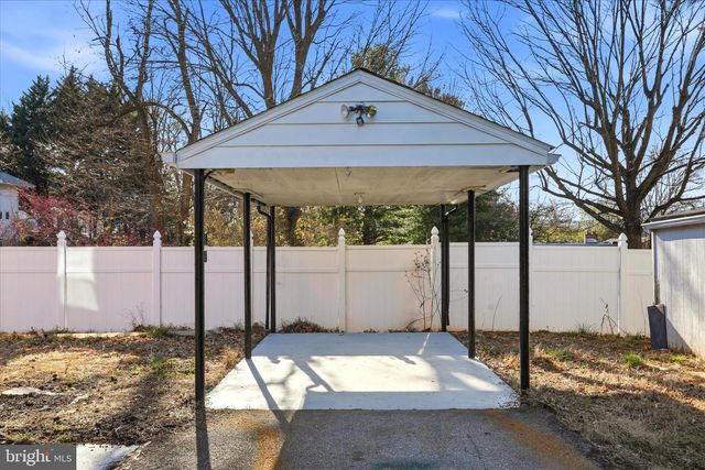 220 MANASSAS AVE, Front Royal, VA 22630