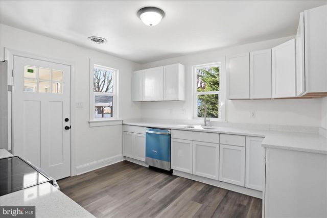 220 MANASSAS AVE, Front Royal, VA 22630