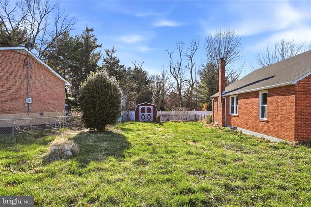 220 MANASSAS AVE, Front Royal, VA 22630