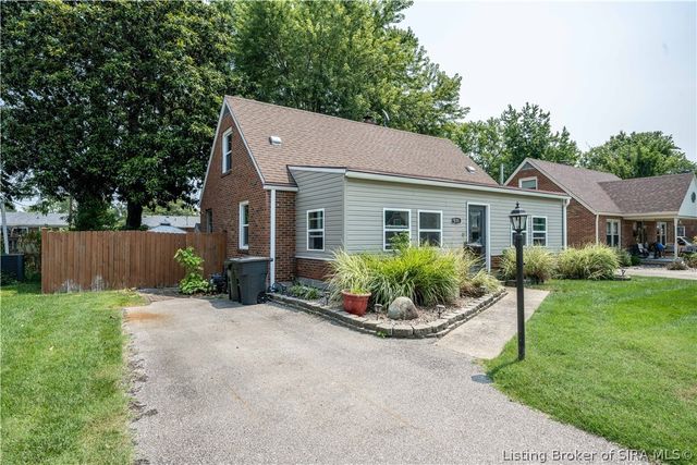 530 Kewanna Drive, Jeffersonville, IN 47130