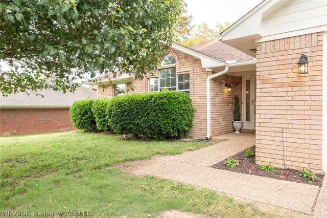 1608 Broken Hill Drive, Van Buren, AR 72956