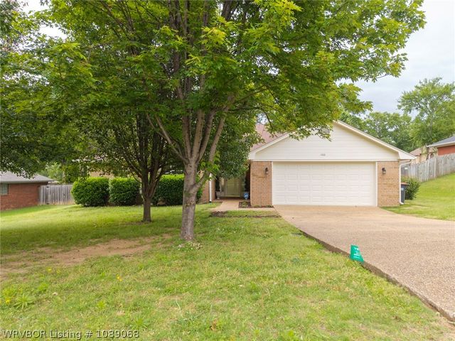 1608 Broken Hill Drive, Van Buren, AR 72956