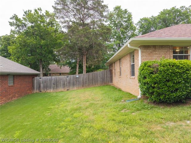 1608 Broken Hill Drive, Van Buren, AR 72956