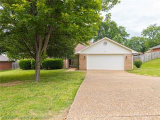 1608 Broken Hill Drive, Van Buren, AR 72956