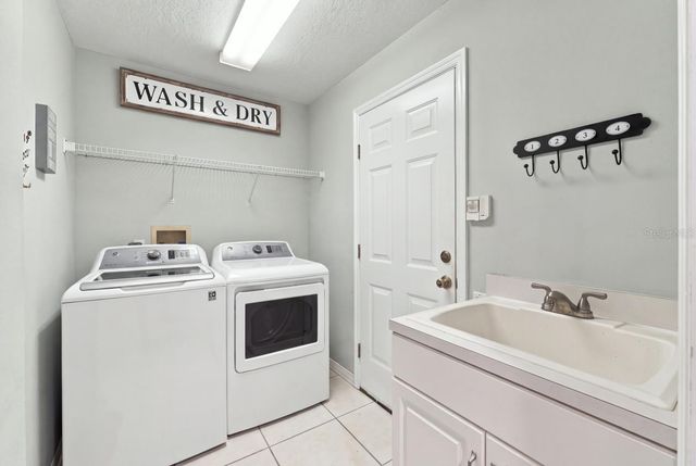 4458 FAIRWAY OAKS DRIVE, Mulberry, FL 33860