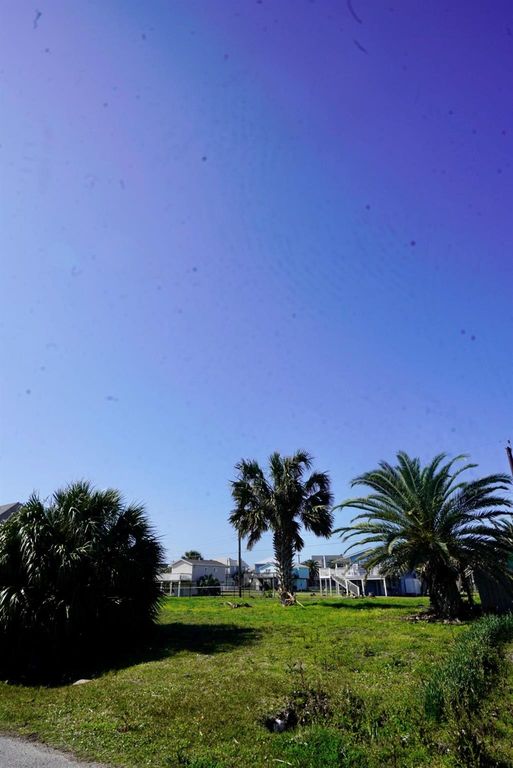 4114 Las Palmas Street, Galveston, TX 77554