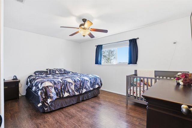 1423 Berry Drive, Cleburne, TX 76033