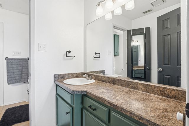 1423 Berry Drive, Cleburne, TX 76033