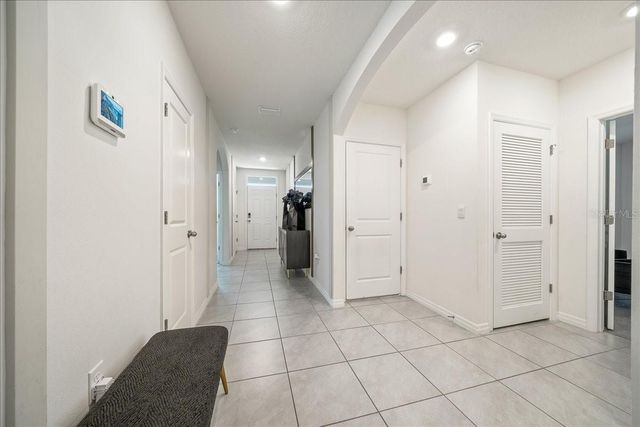 160 HICKORY COURSE LOOP, Ocala, FL 34472