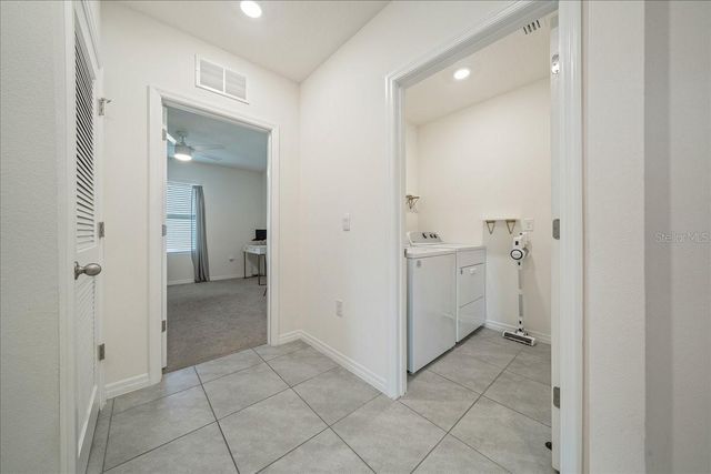 160 HICKORY COURSE LOOP, Ocala, FL 34472