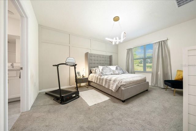 160 HICKORY COURSE LOOP, Ocala, FL 34472